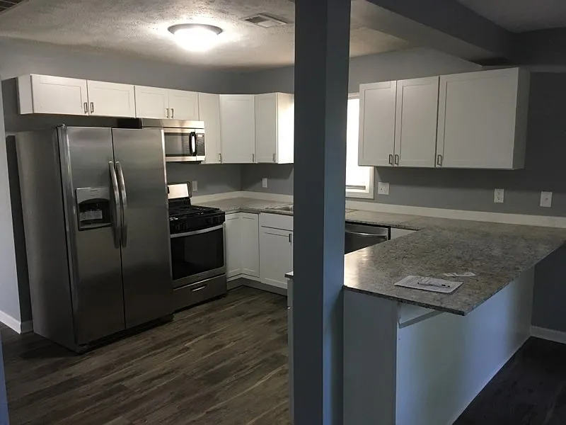 Kitchen - 8925 Franklin St