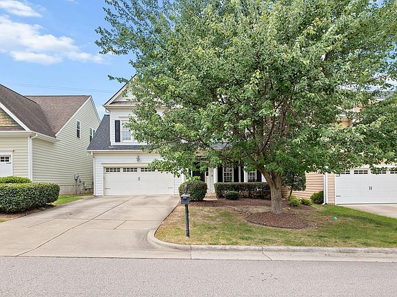 3rd image of 110 Bancroft Brook Dr