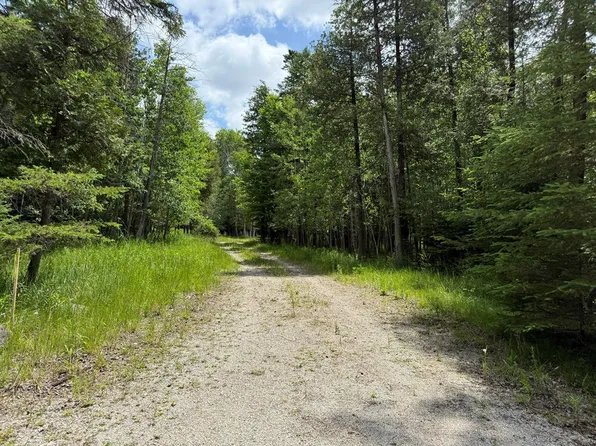 632 Ichabod Ln, Sturgeon Bay, WI 54235