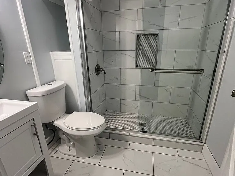 818 Main St — Photo 29