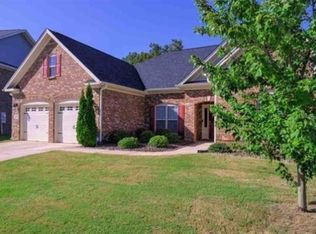 219 Skehan St SW, Huntsville, AL 35824