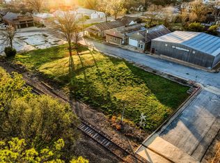 106 W 1st St, Brenham, TX 77833