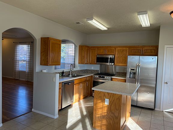 5th image of 10426 Mullhacen Pl NW