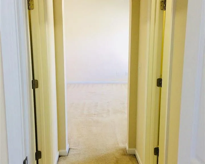 709 Garden Square Ln — Photo 16