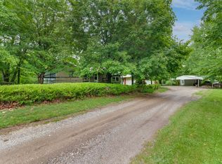 14017 Twin Grove Rd, Bloomington, IL 61705