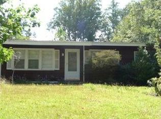 2 Willow Dr, Newnan, GA 30263