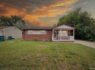 15447 Taft St, Romulus, MI 48174