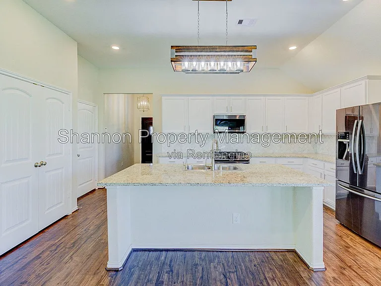 9547 Summer River Dr — Photo 11