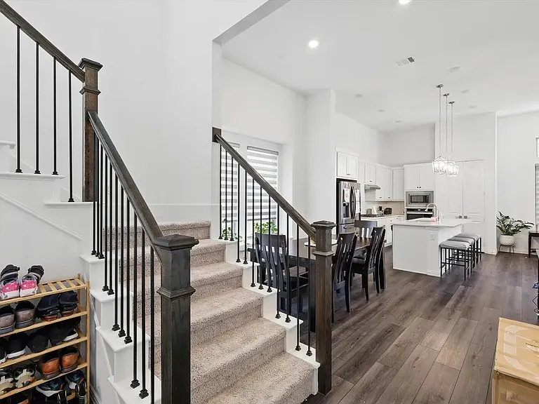 222 Woodson St — Photo 31