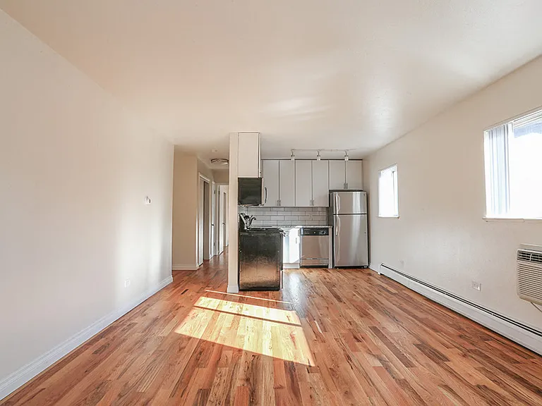 1536 Williams St — Photo 27