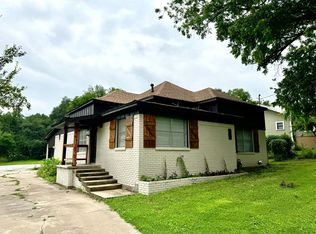 582 W College St, Stephenville, TX 76401