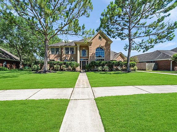 2nd image of 1207 Wilderness Pines Dr