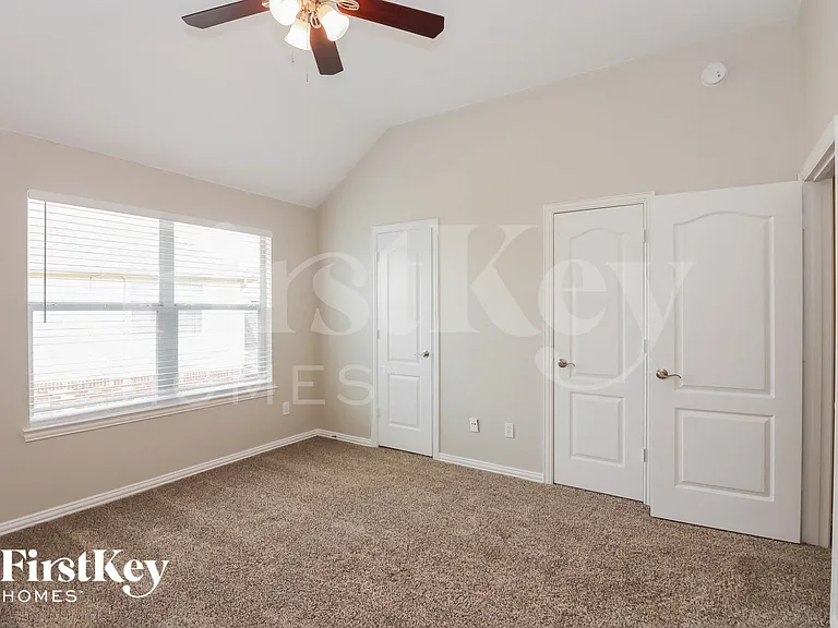13206 Indigo Creek Ln — Photo 12