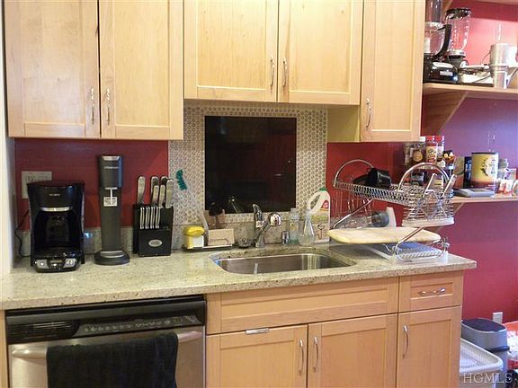4th image of 604 Tompkins Ave APT D9