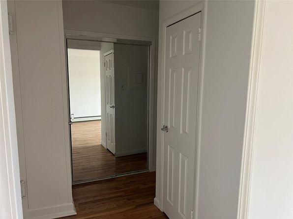 91 Tulip Avenue #B-2, Floral Park, NY 11001