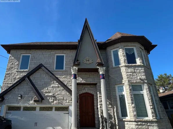 64 Churchill Ave, Toronto, ON M2N 1Y9