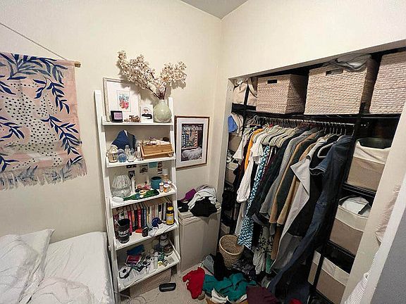 4th image of 536 E 5th St APT 9