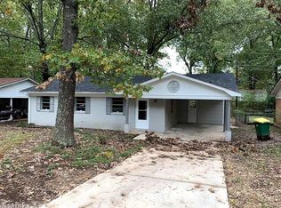 7411 Vega Dr, Little Rock, AR 72209