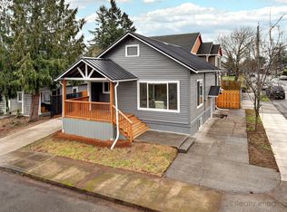 9004 SE Claybourne St, Portland, OR 97266