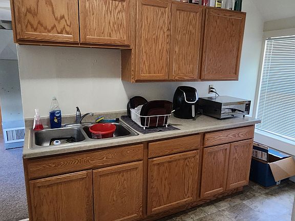 4th image of 1820 Wood St #1820