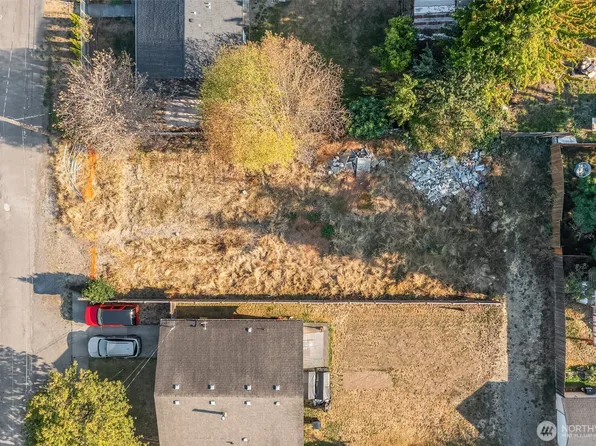 8235 S G Street, Tacoma, WA 98408