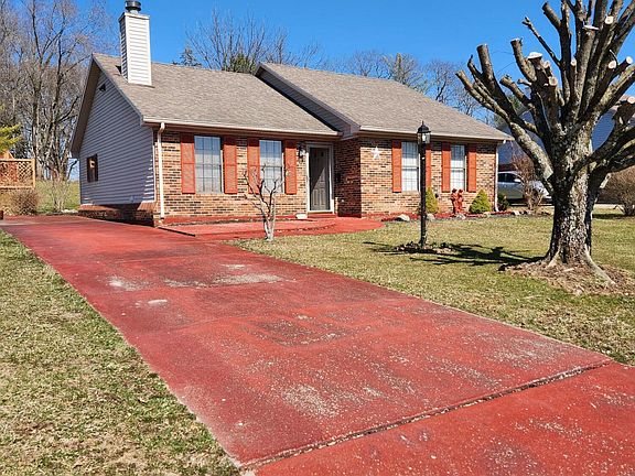 3rd image of 915 Juniper Dr