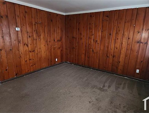 1st image of 68 Harvey Pl