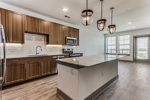 4th image of 4324 S Congress Ave #124
