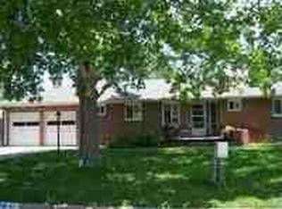 614 Newport Rd, Hutchinson, KS 67502