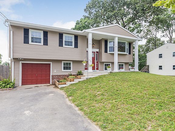 3rd image of 1081 Mulberry Pl