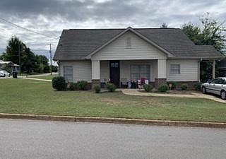 1st image of 1708 4th Ave E