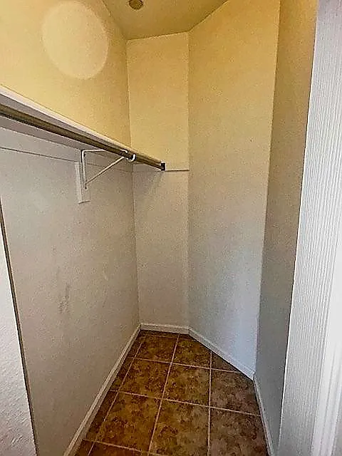 2 bed, 993 sqft, $895 — Photo 3