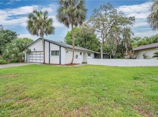 12912 Club Dr, Hudson, FL 34667