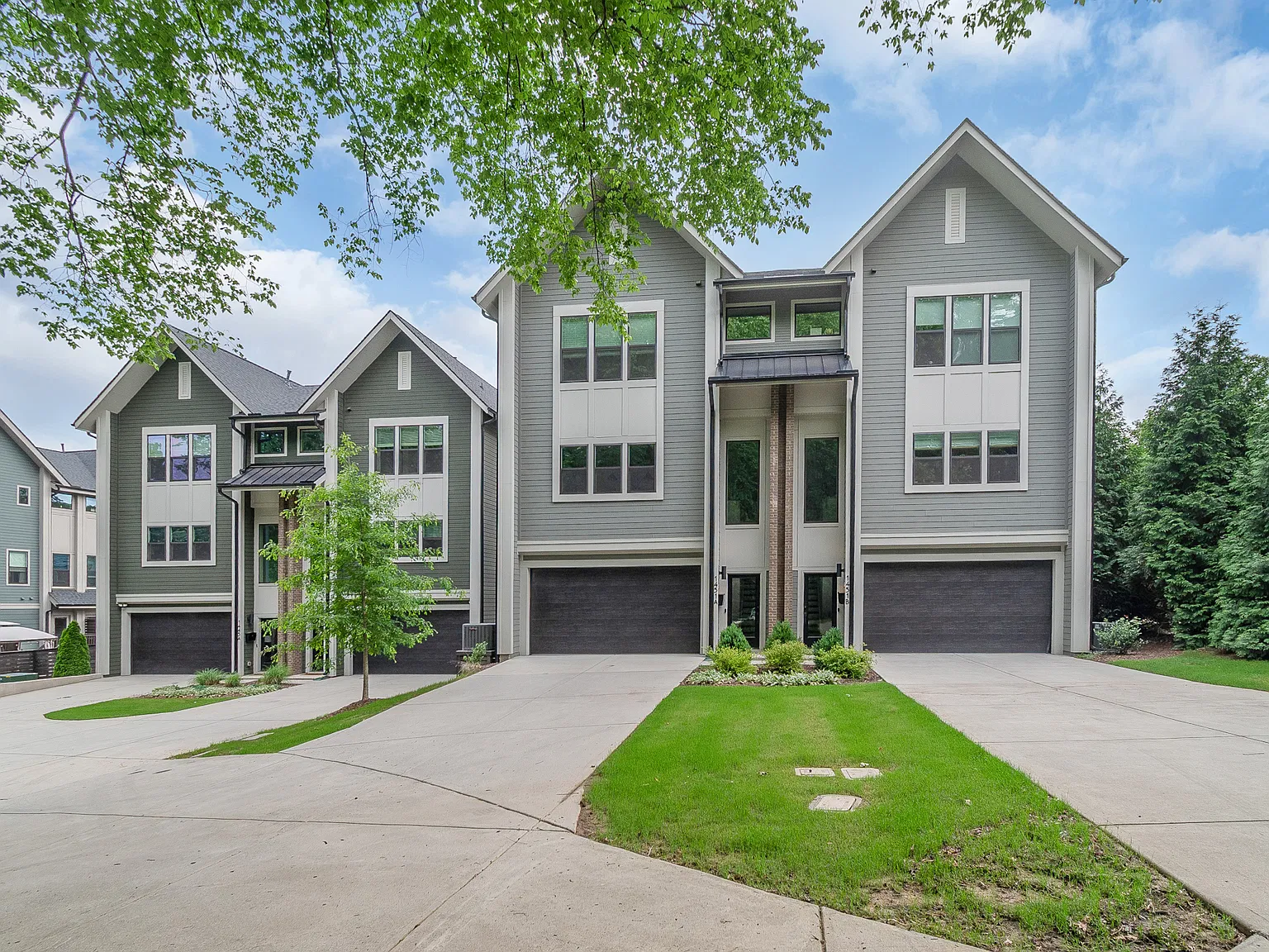 3 bed, 3.5 bath, 2065 sqft, $4,250 — Photo 3