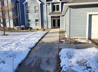 1389 Berry Ridge Rd UNIT 102-1, Saint Paul, MN 55123