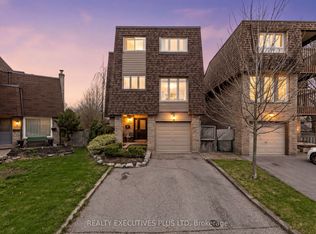25 Graham Ct, Whitby, ON L1N 6E1