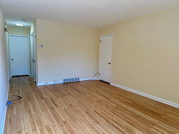 2nd image of 320 S Swarthmore Ave APT C1