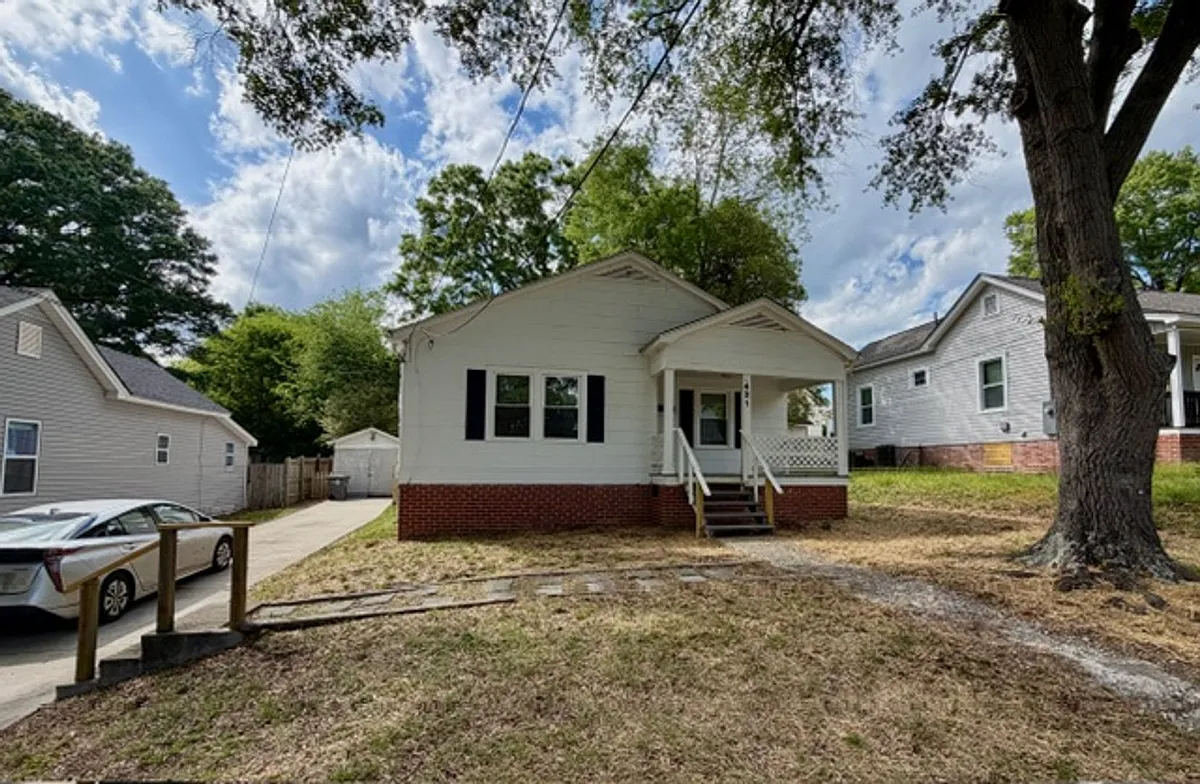 Building Photo - 421 N East Ave