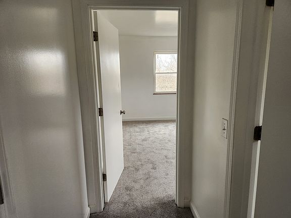 4th image of 4423 Ridgeview Ave APT 4