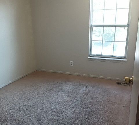 4th image of 1005 Westward Trails Dr