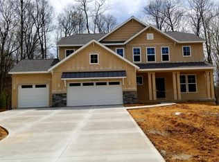 16880 Mapleridge Dr, West Olive, MI 49460