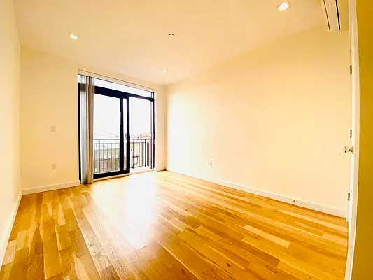 Rented by null | media 66