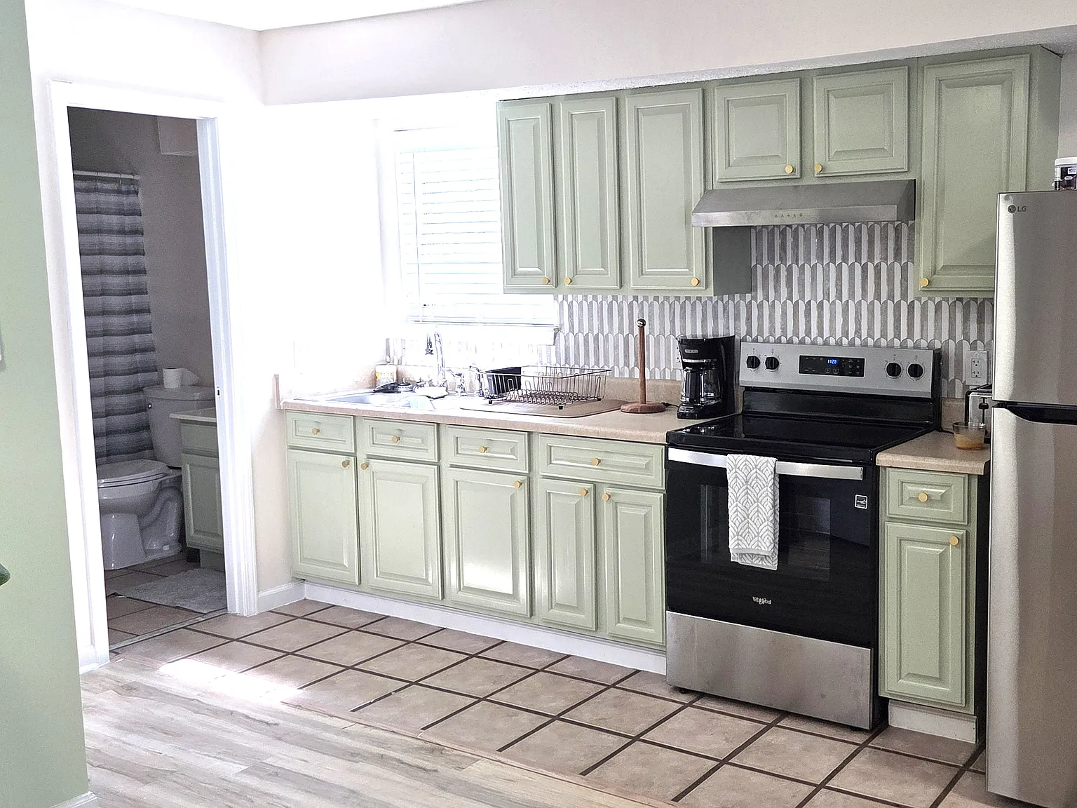 1 bed, 600 sqft, $1,600 — Photo 2