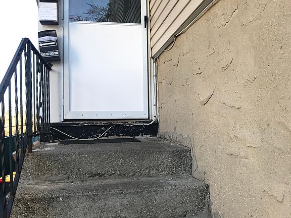 2nd image of 25 Valerie Dr APT 1
