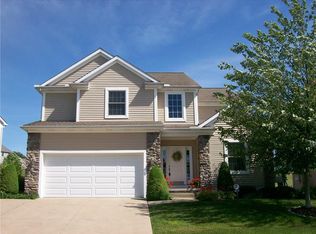 6009 Pine Valley Ln, Fairview, PA 16415