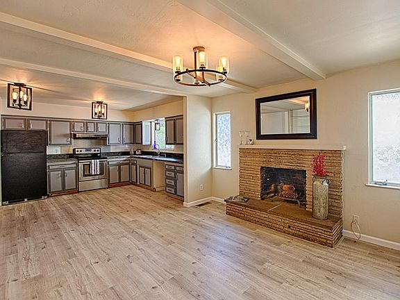4th image of 3045 Aguazul Dr