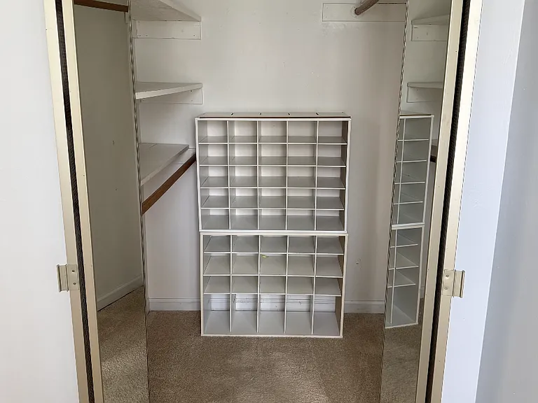 230 Royal Colony Ct — Photo 11