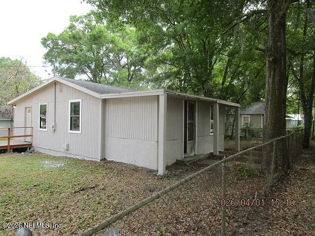 9525 Campus Ave — Photo 1
