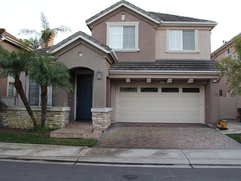 1st image of 742 Sandglass Dr