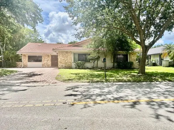 501 NW 107th Terrace, Coral Springs, FL 33071